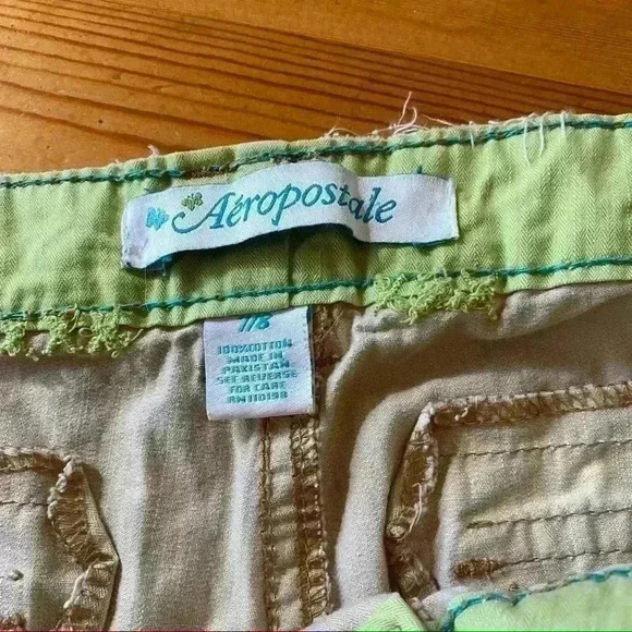 Aeropostale Capris - Picture 9 of 9